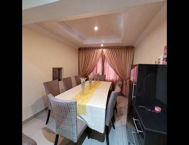 6 BEDROOM PROPERTY TO RENT IN UMLAZI